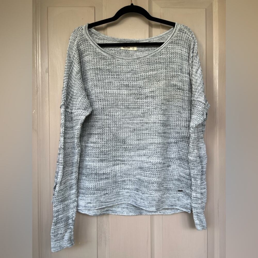 Hollister Gray Crew Neck Sweater with Ribbed Texture Size L